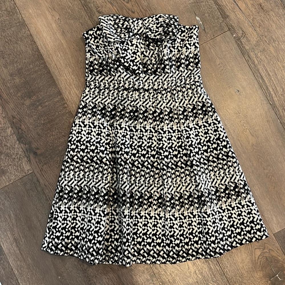 Anthropologie Eva Franco silver/black strapless cocktail/party dress. 8.